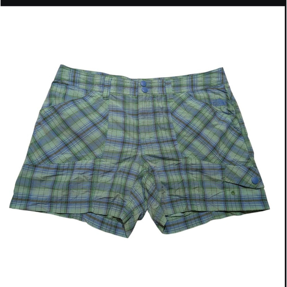 Women's The North Face Shorts Size 10 Green Plaid - Fits more like an 8 - Picture 1 of 8
